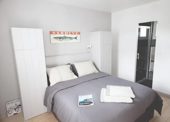 Les Ajoncs Bed & Breakfast 4*